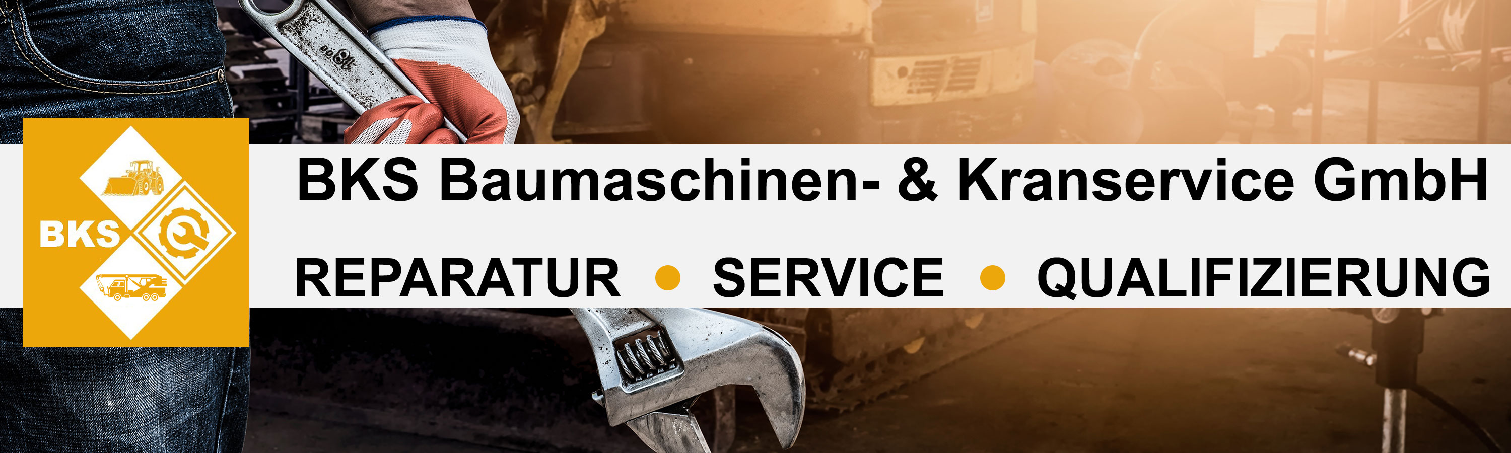 Reparatur Baumaschinen, Hubarbeitsbühnen, Ladekran, Bagger, Bulldozer, Planierraupe, Instandsetzung, Wartung, Motorservice, Magdeburg, Börde, Getriebeservice, Hydraulikservice, Windenservice, Sachkundeprüfungen gemäß Betriebssicherheitsverordnung, (BetrSichV), Unfallinstandsetzung,